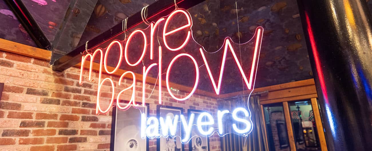 Moore Barlow logo neon - People